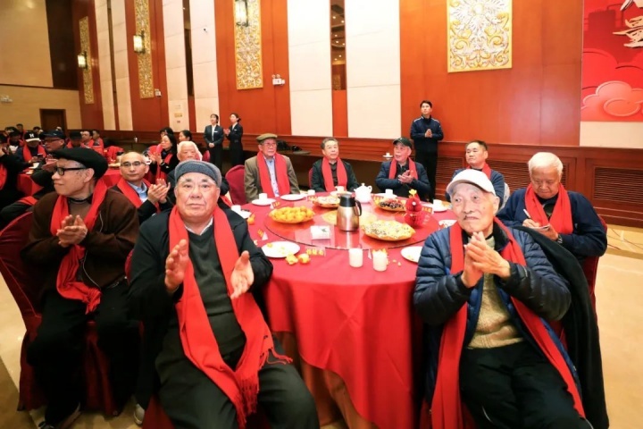 1883347946838188033.jpg 1883347946838188033.jpg